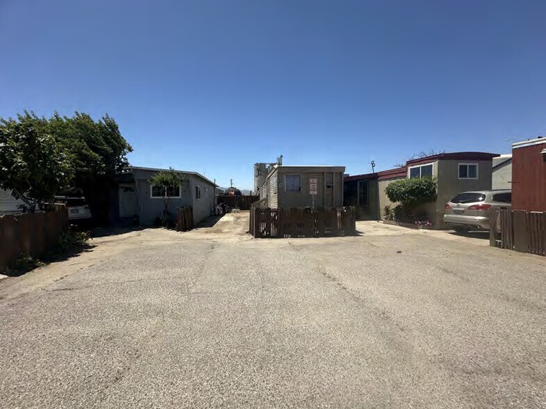 More Photos Of 527 El Camino Real, Greenfield Manufactured Housing Mobile Home Park For Sale