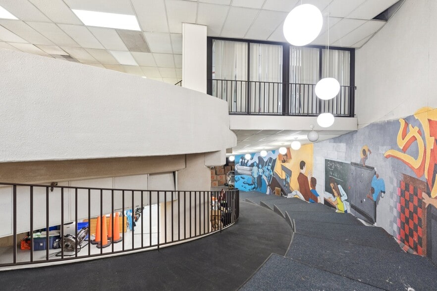 More Photos Of 4225-4231 Chestnut St, Philadelphia Medical For Sale