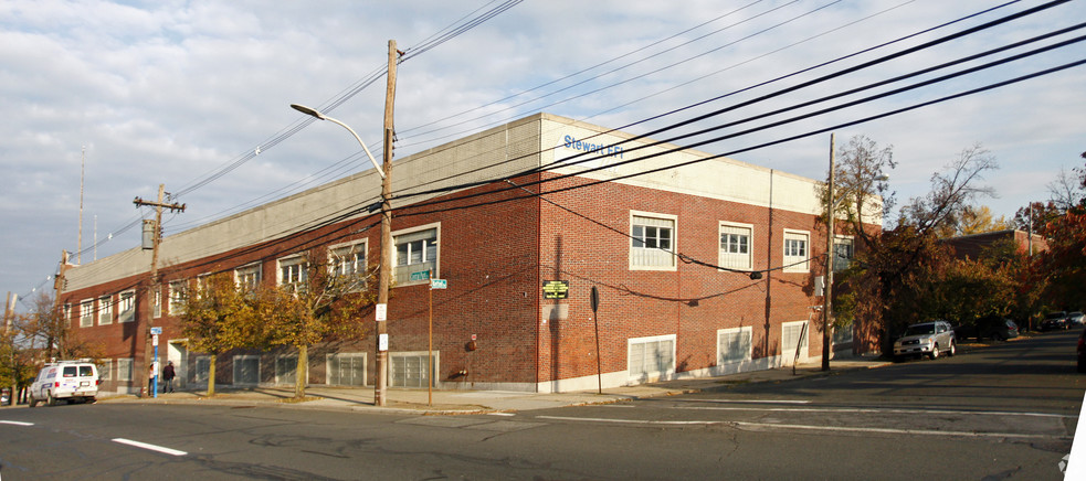 Primary Photo Of 630 Central Park Ave, Yonkers Manufacturing For Lease