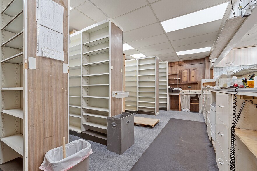 More Photos Of 130 Parker St, Lawrence Office Residential For Sale