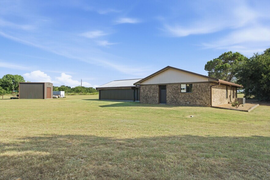 More Photos Of , Mineral Wells Unknown For Sale
