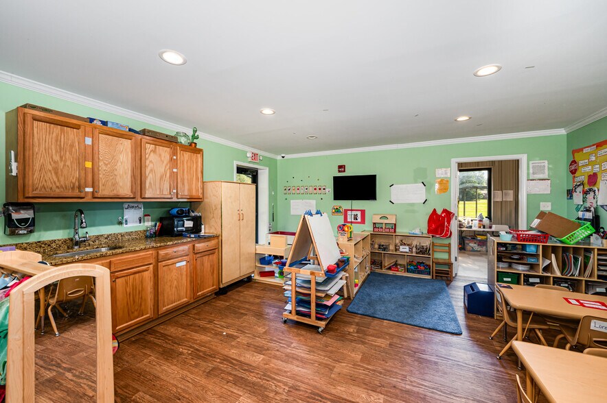 More Photos Of 1699 N Rocky River Rd, Lancaster Daycare Center For Sale