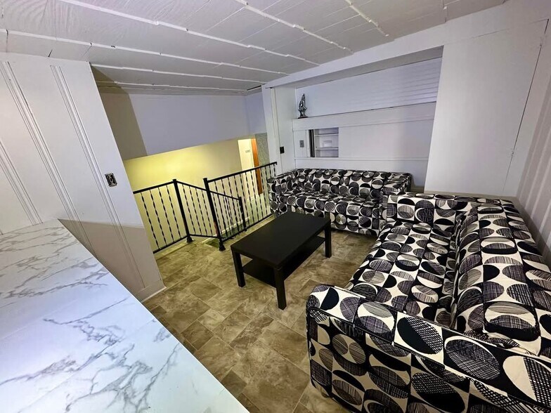 More Photos Of 14 E 40th St, Wilmington Apartments For Sale