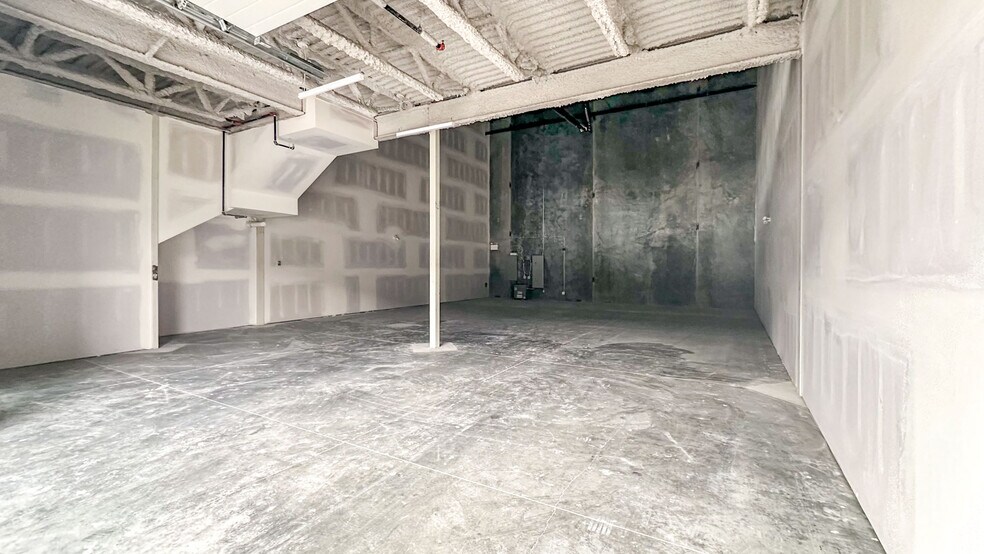 More Photos Of 2094 Pier Mac Way, Kelowna Warehouse For Sale