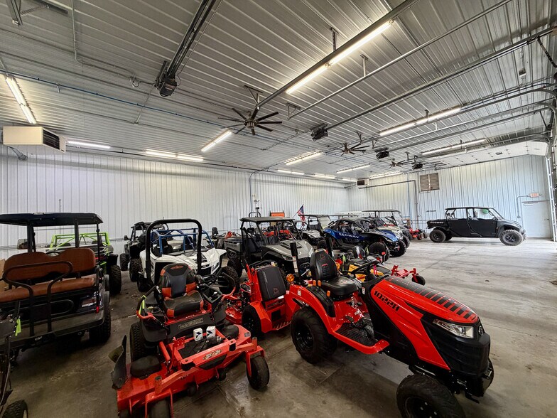 More Photos Of 206 S Carrollton St, Malvern Auto Dealership For Sale