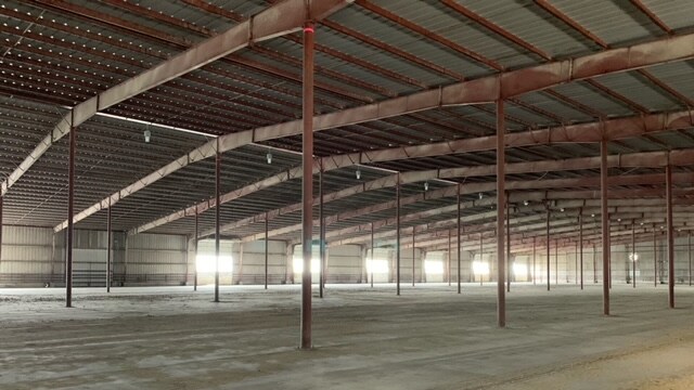 More Photos Of 1153 County Hwy 15 Hwy, Gladstone Warehouse For Lease