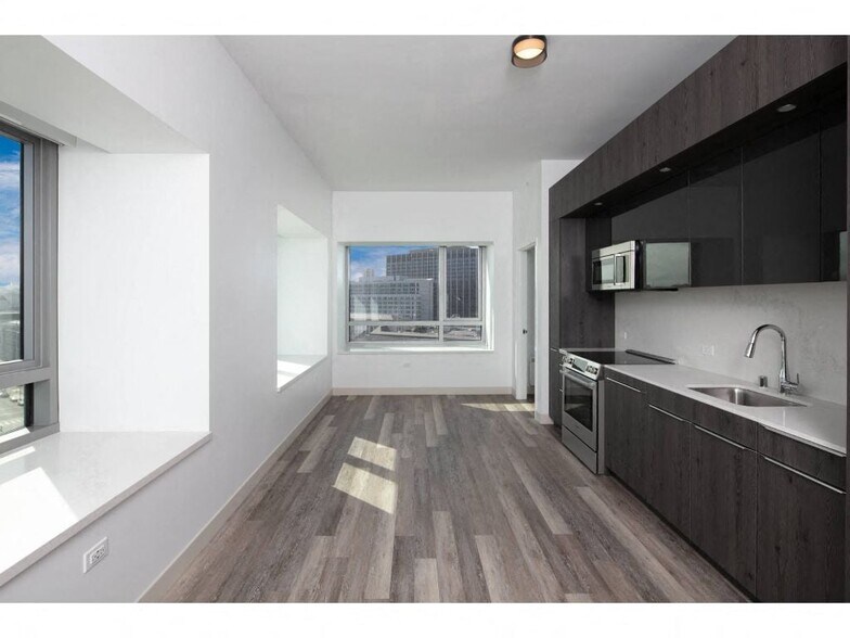 More Photos Of 1177 Market St, San Francisco Apartments For Lease