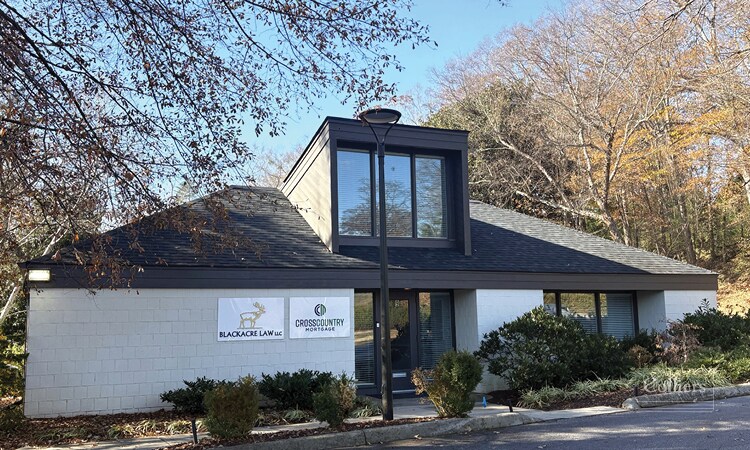 More Photos Of 9 Washington Park, Greenville Office For Sale