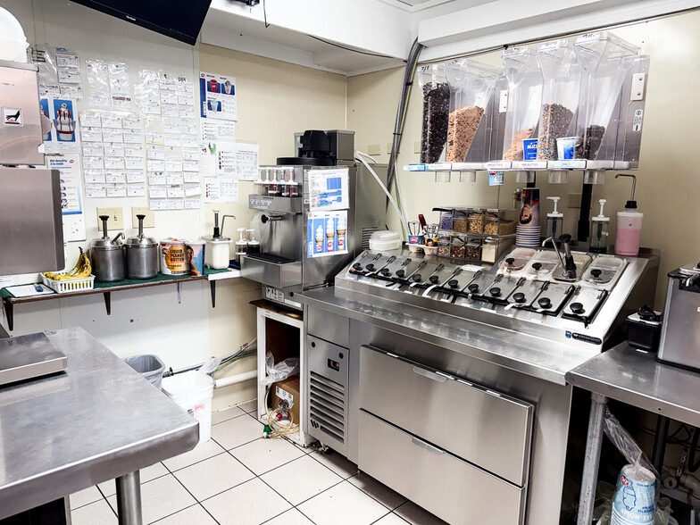 More Photos Of 1290 Front St, Forsyth Freestanding For Sale