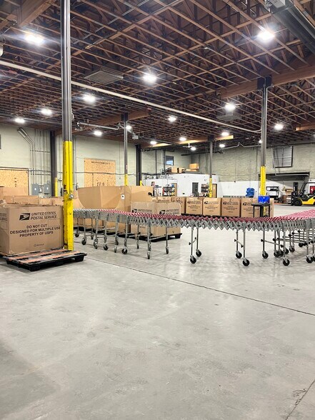 More Photos Of 4000 W 50th Ave, Anchorage Warehouse For Sale