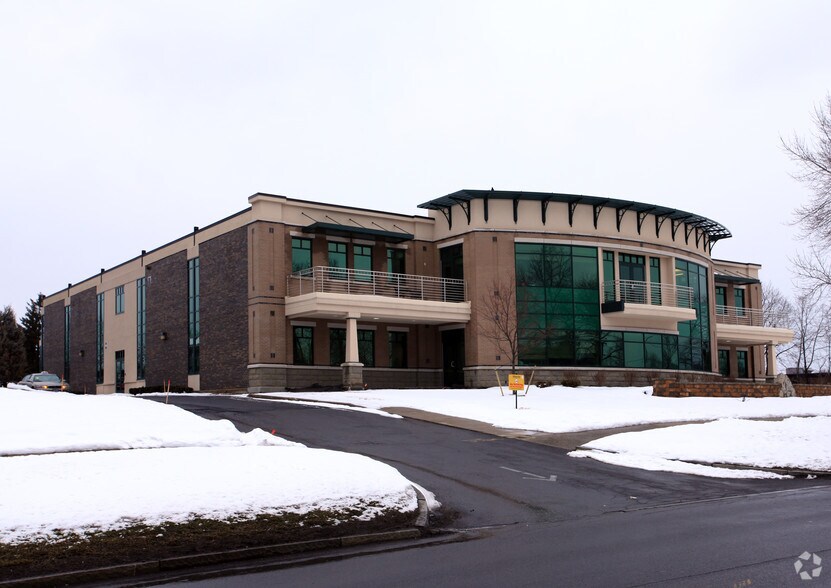 More Photos Of 1045 James St, Syracuse Medical For Lease