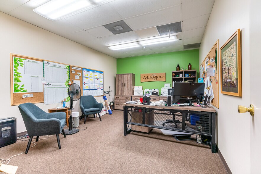 More Photos Of 5435 Peck Rd, Arcadia Manufacturing For Sale