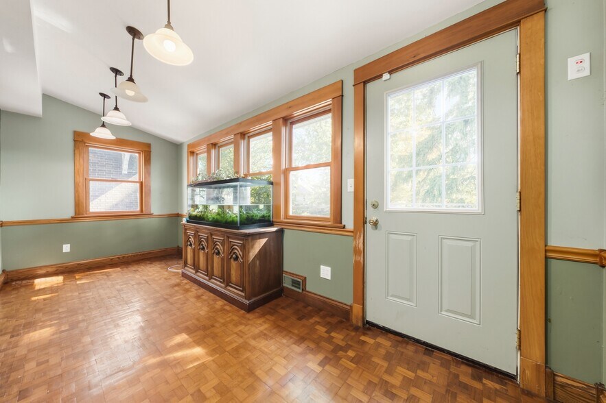 More Photos Of 12406 Larchmere Blvd, Cleveland General Retail For Sale