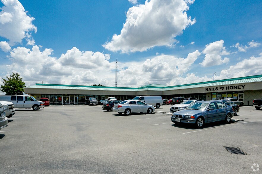 More Photos Of 3301 Fondren Rd, Houston Unknown For Lease