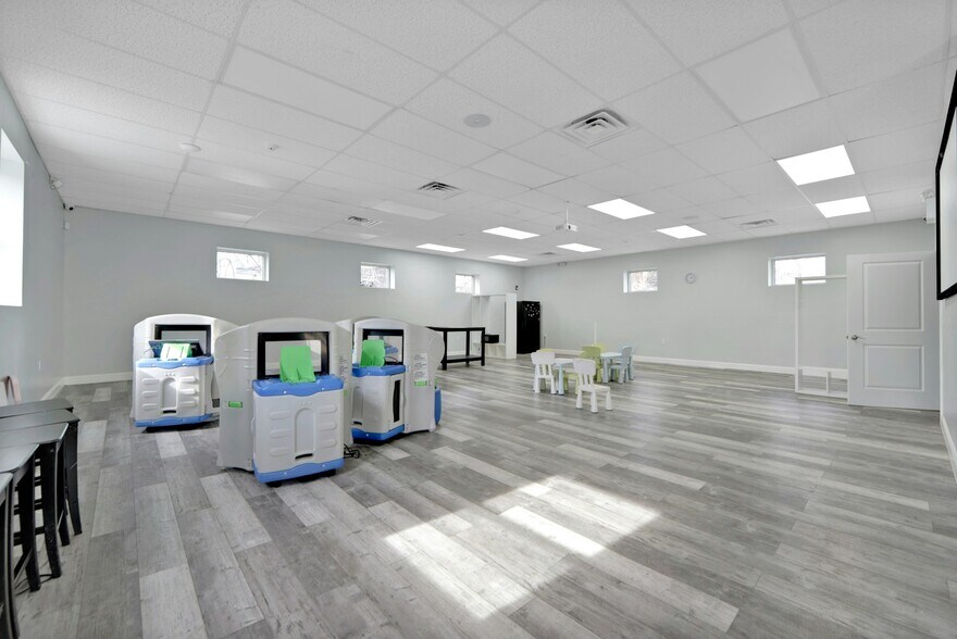 More Photos Of 103-105 N Main St, Paterson Specialty For Sale