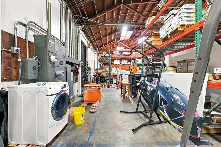 More Photos Of 905-909 Fee Dr, Sacramento Service For Sale