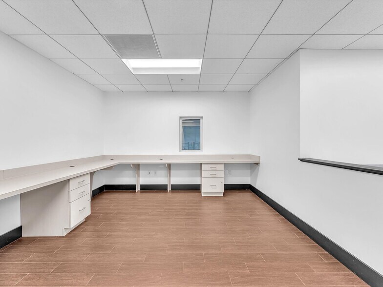 More Photos Of 2797 NW 105th Ave, Miami Warehouse For Lease