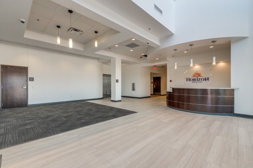 More Photos Of 6601 W University Dr, McKinney Hospital For Lease