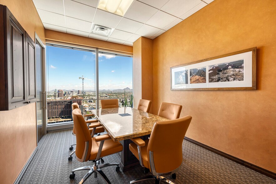 More Photos Of 333 N Central Ave, Phoenix Office For Lease