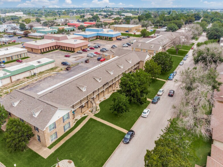 More Photos Of 6601-6701 May Dr, Waco Multifamily For Sale