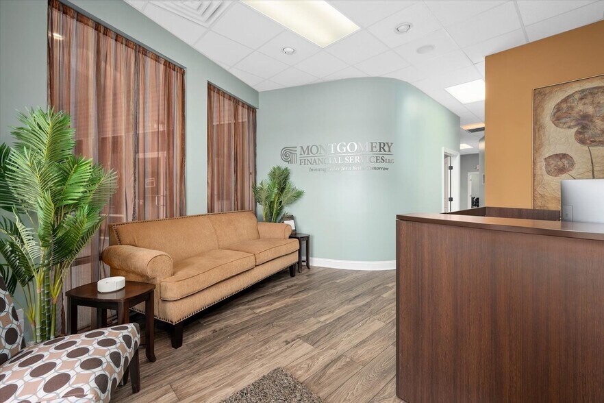 More Photos Of 11022 Nicholas Ln, Berlin Storefront Retail Office For Sale