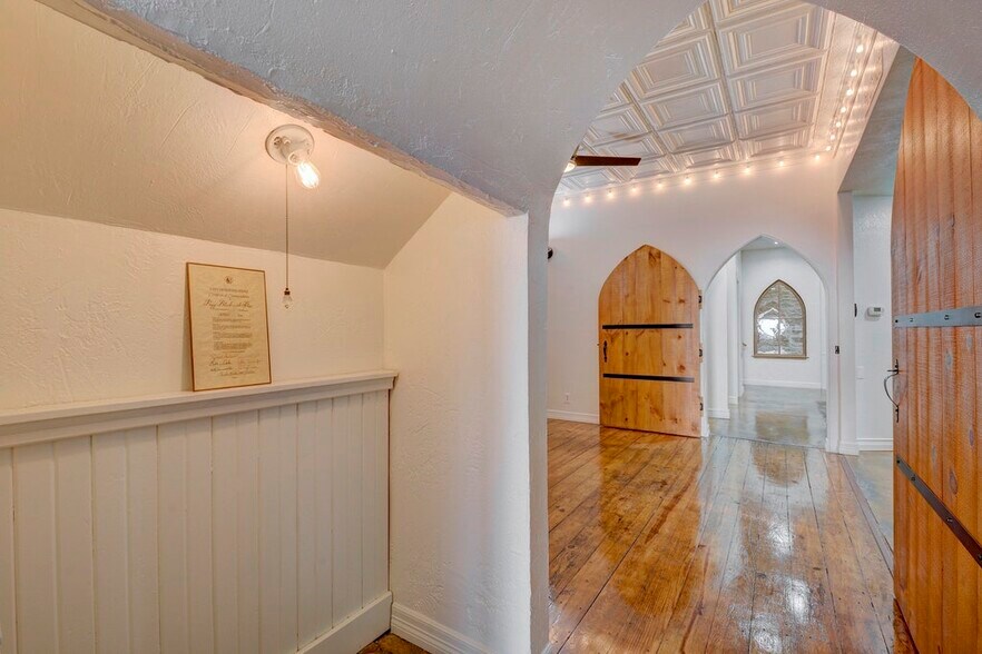 More Photos Of 503 Neches St, Austin Loft Creative Space For Lease