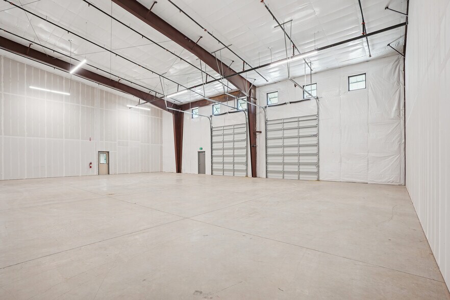 More Photos Of 5601 FM 973, Del Valle Unknown For Lease