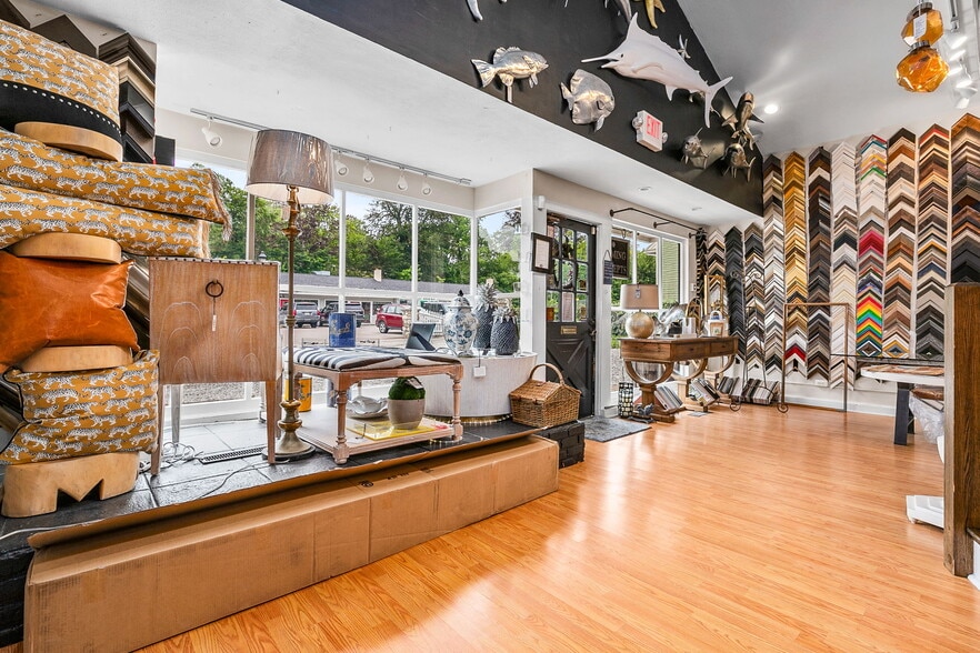 More Photos Of 44 North St, Hingham Storefront For Lease