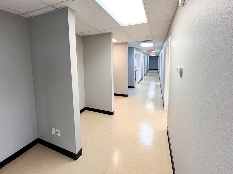 More Photos Of 8511 W Interstate 20, Midland Warehouse For Lease