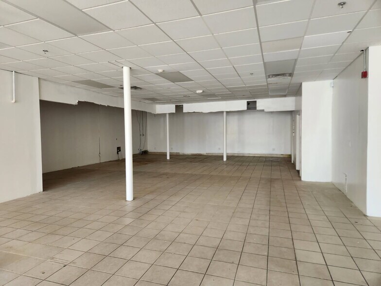 More Photos Of 125 Atwells Ave, Providence Storefront Retail Office For Lease