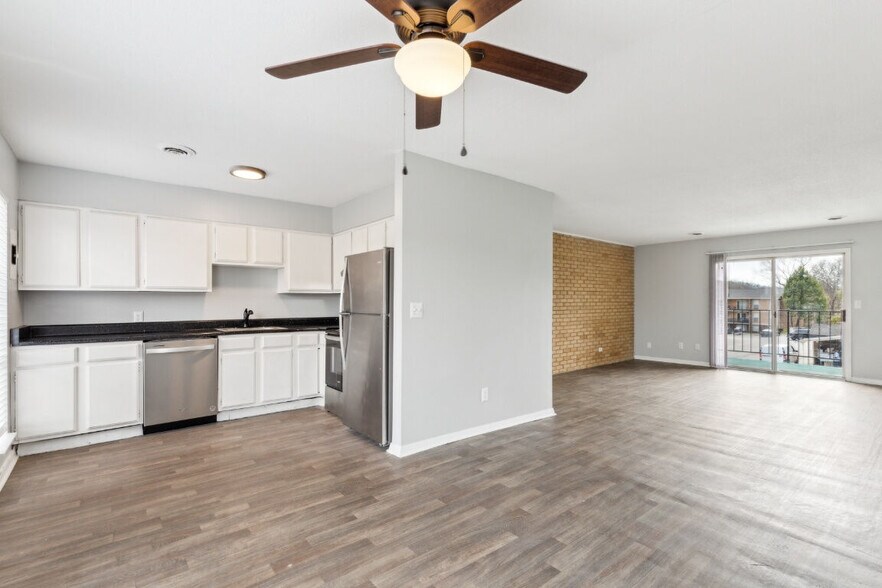 More Photos Of 300 W Midvale Ave, Chattanooga Apartments For Sale