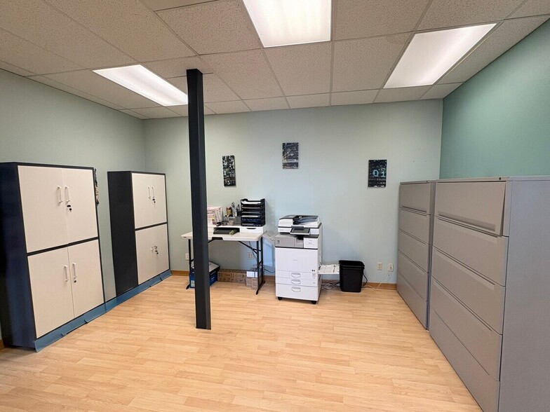 More Photos Of 2602 N Proctor St, Tacoma Office For Lease