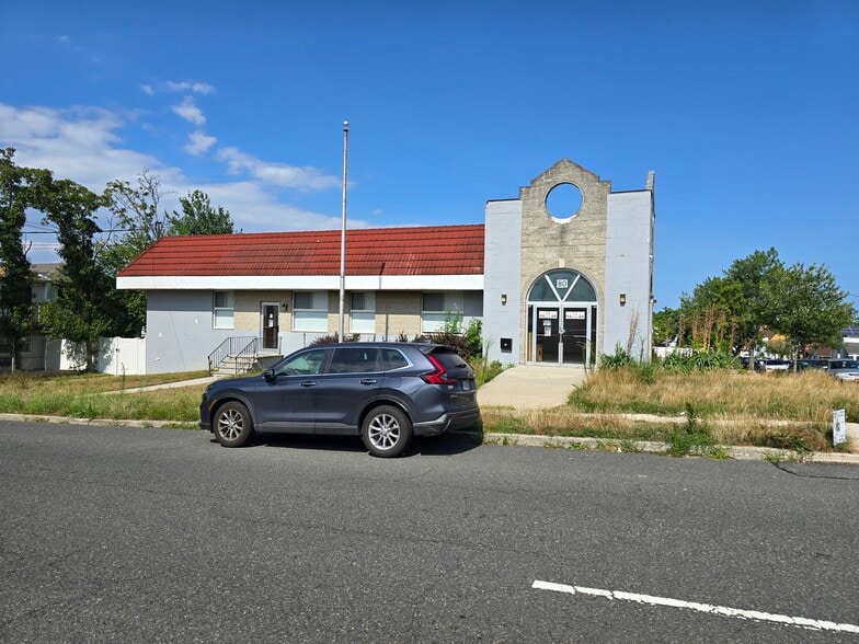 More Photos Of 80 Woodrow Rd, Staten Island Daycare Center For Lease
