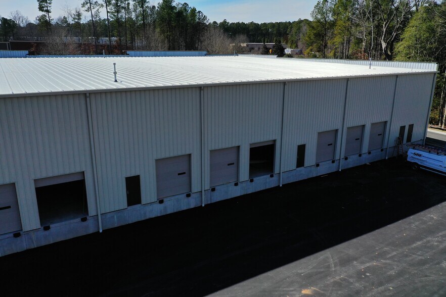 More Photos Of 3201 Waterfield Drive, Garner Flex For Lease