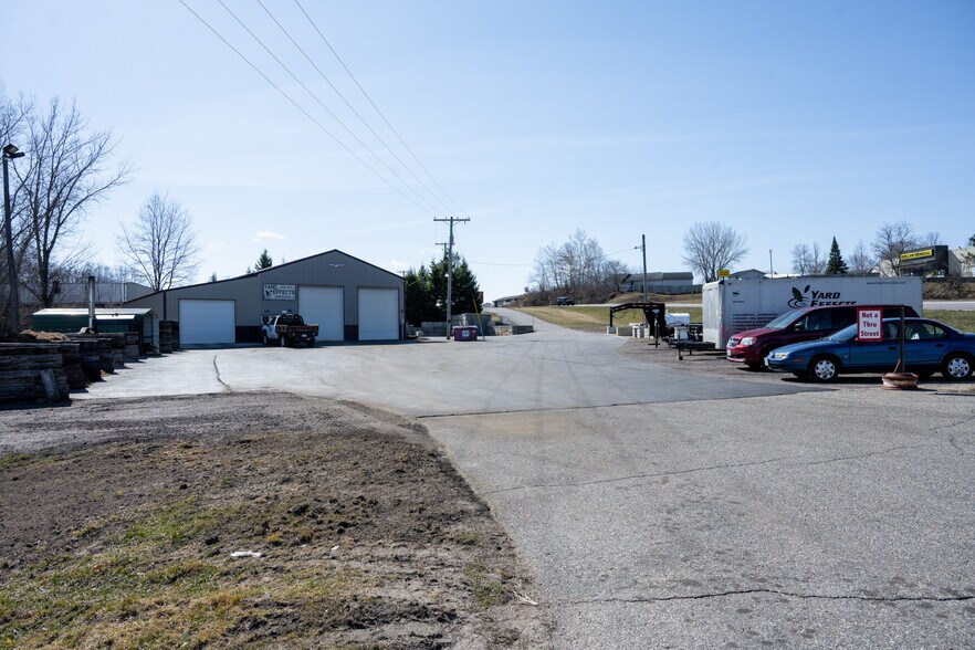 More Photos Of 1626 Academy St, Elroy Warehouse For Sale