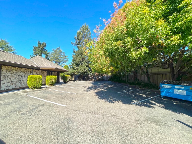 More Photos Of 1405 Montgomery Dr, Santa Rosa Medical For Sale