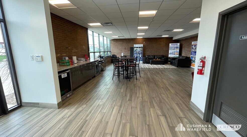 More Photos Of 5439 Perkins Rd, Bedford Warehouse For Lease