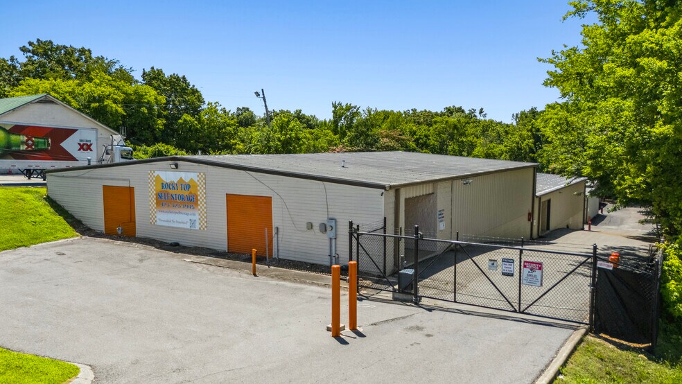 More Photos Of , Clarksville Industrial For Sale
