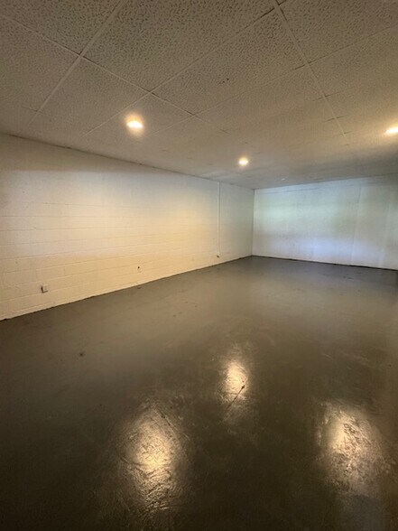 More Photos Of 329-339 Us-123-byp, Seneca Unknown For Lease