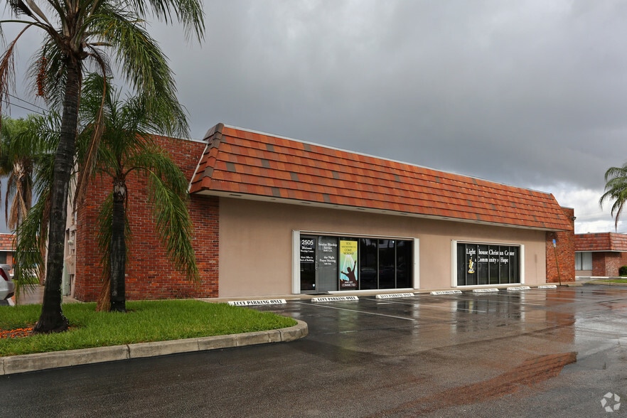 More Photos Of 2501 Bristol Dr, West Palm Beach Unknown For Lease