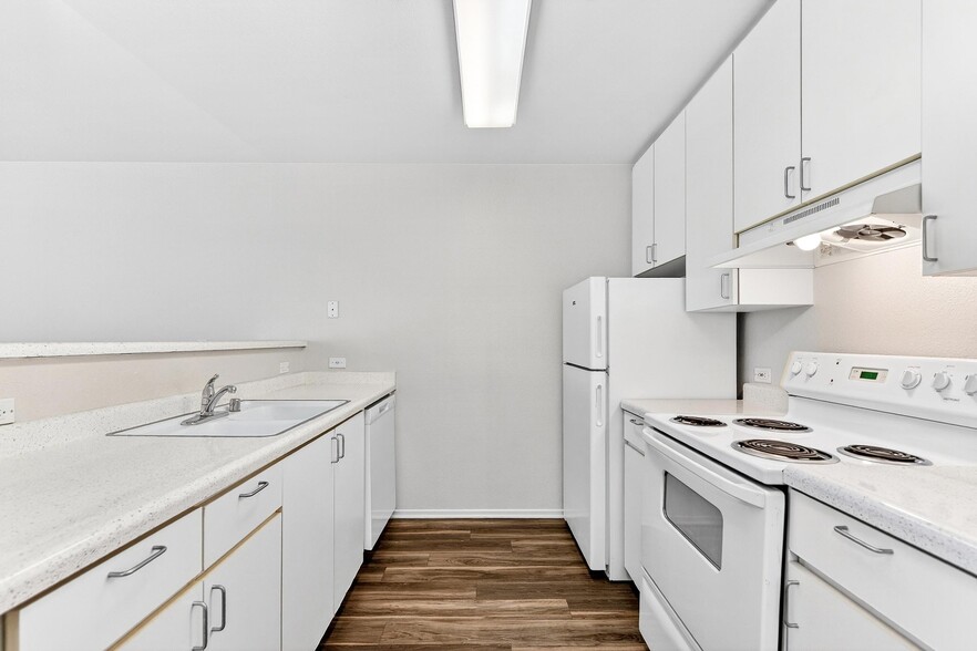 More Photos Of 900 F St, San Diego Apartments For Lease