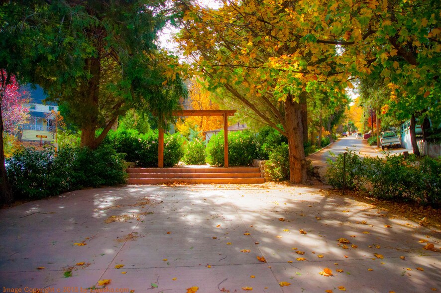 More Photos Of 800 Arrowhead Villa Rd, Lake Arrowhead Lodge Meeting Hall For Sale