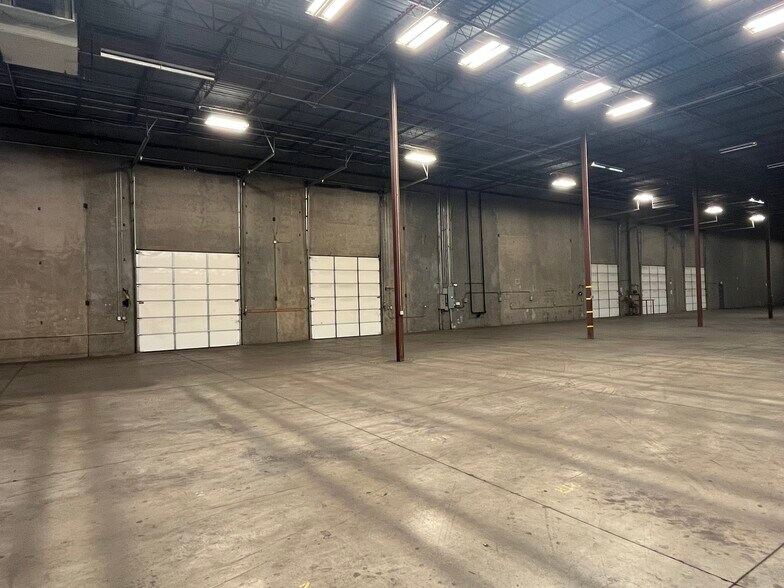 More Photos Of 5400 SW 33rd St, Oklahoma City Warehouse For Lease