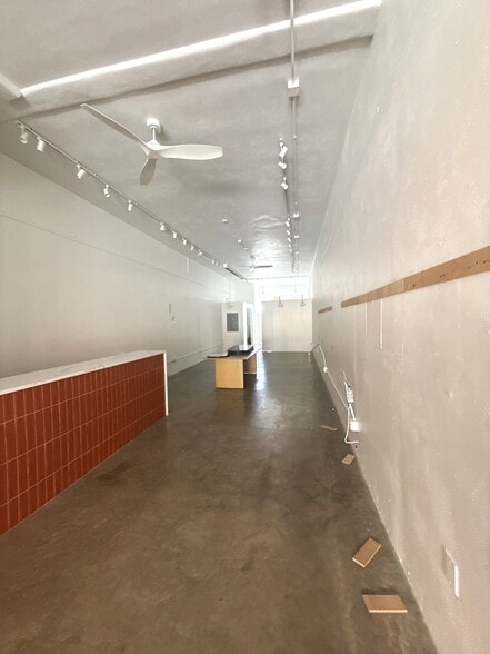 More Photos Of 3-7 E Mountain St, Fayetteville Storefront Retail Office For Lease