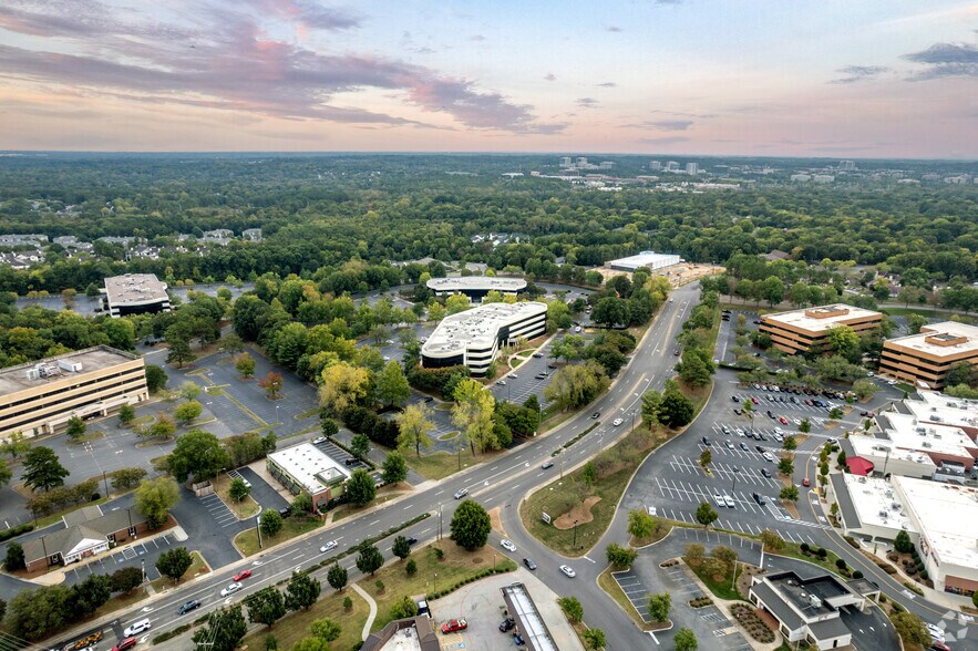 More Photos Of 6701 Carmel Rd, Charlotte Office For Lease