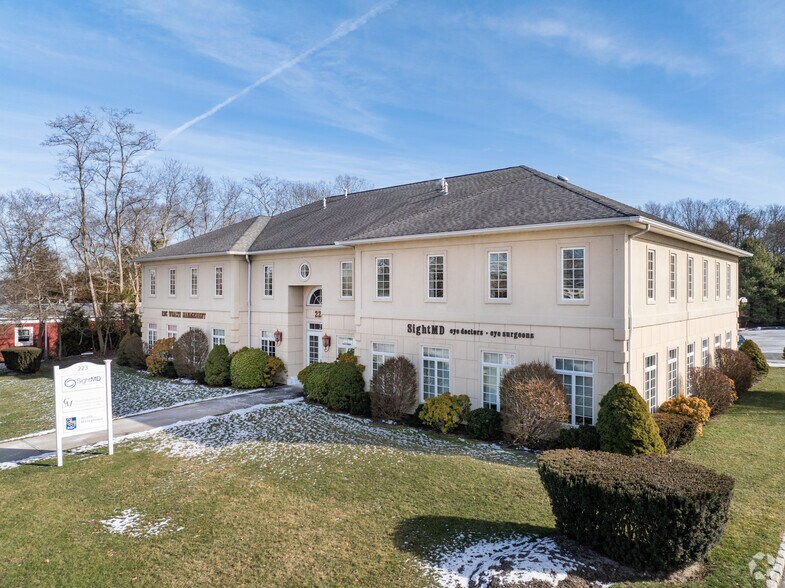 More Photos Of 223 W Montauk Hwy, Hampton Bays Medical For Lease