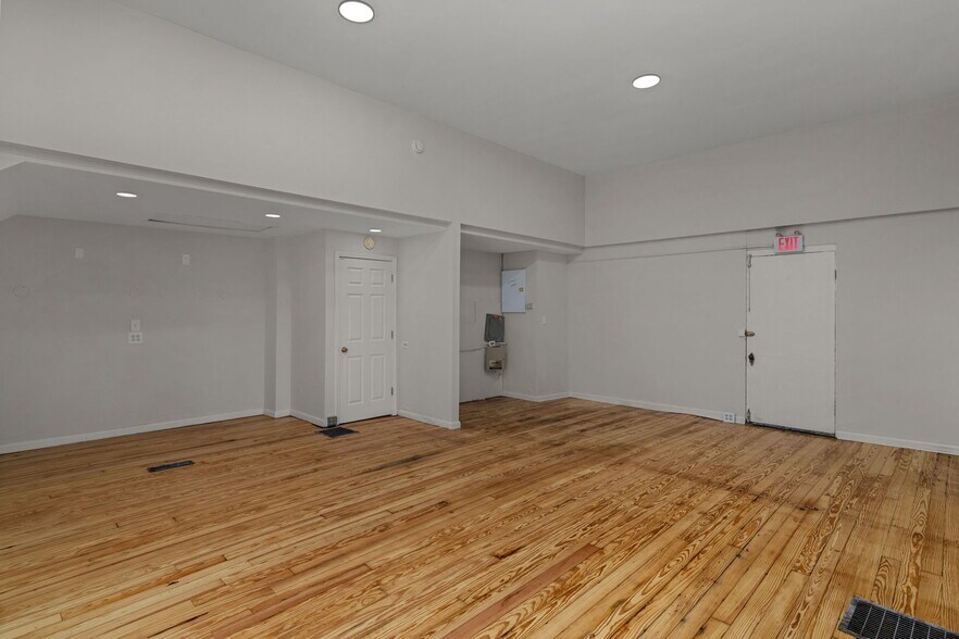 More Photos Of 6330-6332 Clayton Ave, Saint Louis Storefront Retail Residential For Sale