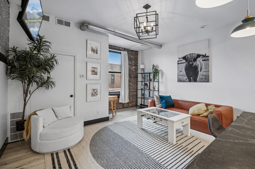 More Photos Of 100 State St N, Waseca Restaurant For Sale