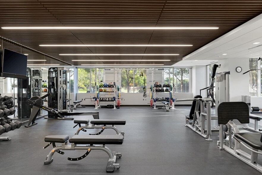 More Photos Of 701 Carlson Pky, Minnetonka Office For Lease