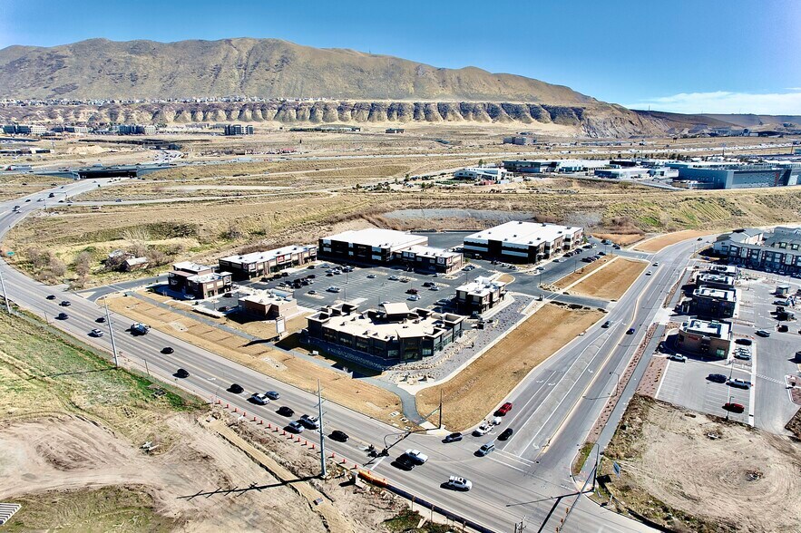 More Photos Of 497 W 14600 S, Bluffdale Medical For Sale